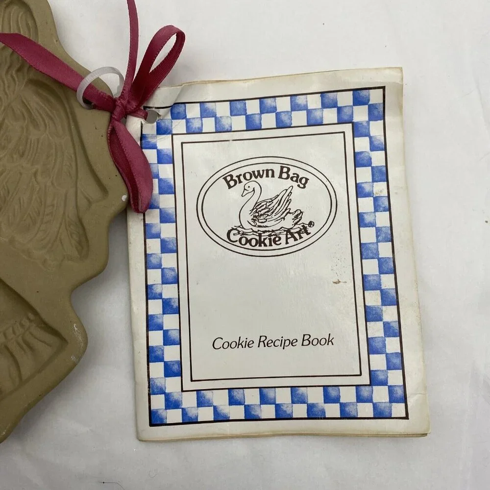 Vintage Brown Bag Cookie Art Angel Mold 1987 Hill‎ Design Recipe Booklet Holiday